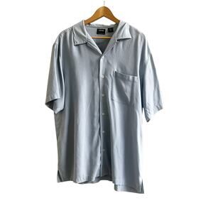 IZOD Shirt Men XL Light Blue 100% Silk Short Sleeve Button Washable Pocket